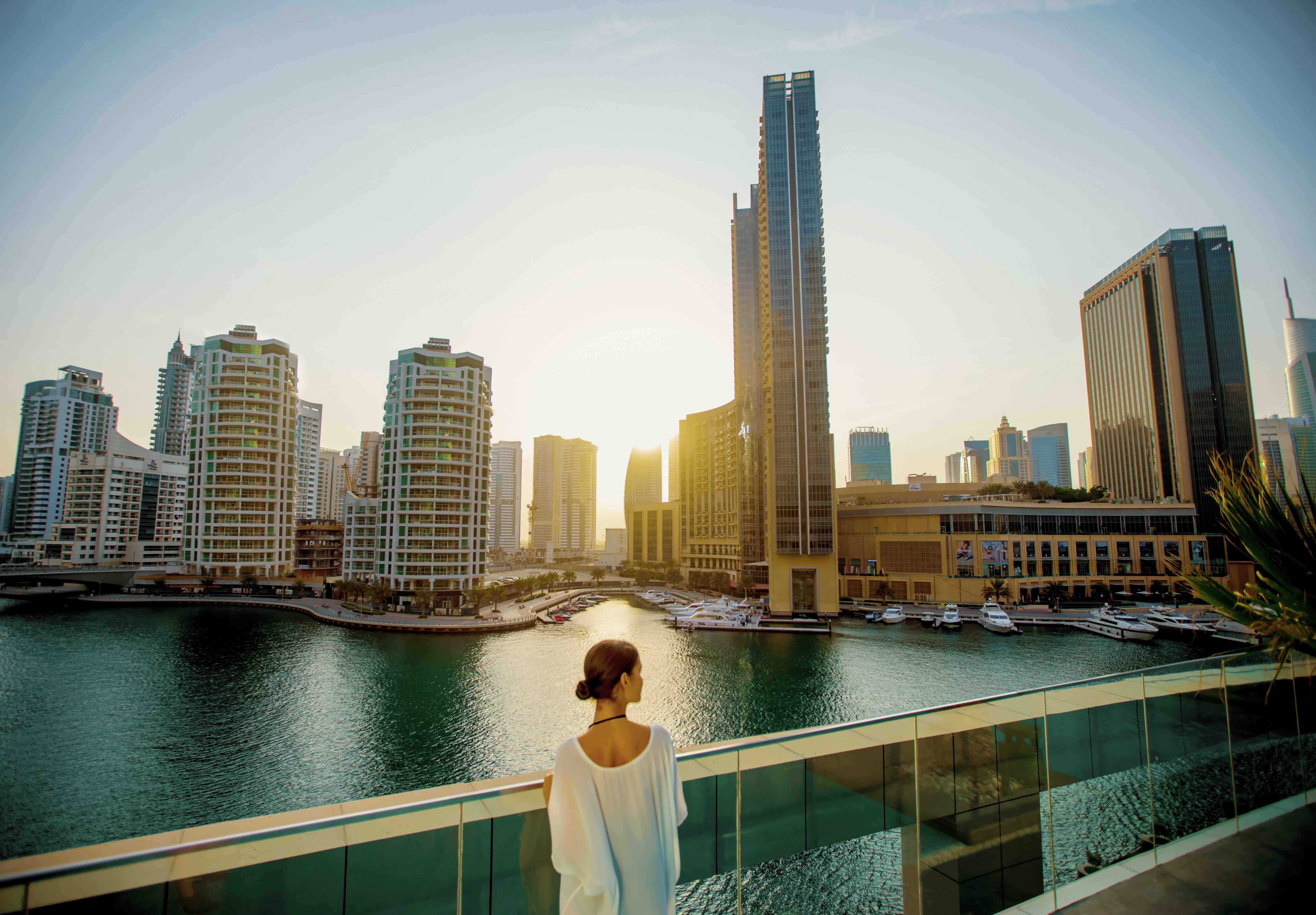 Дубай девушки Dubai Marina